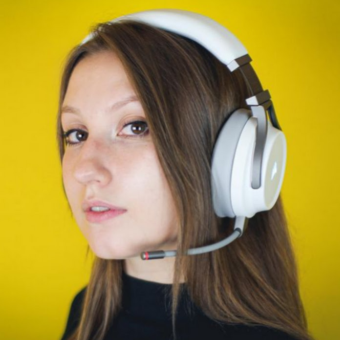 Cherrygumms Net Worth & Earnings (2025)