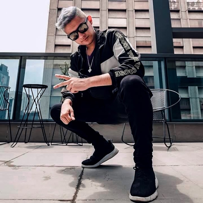 David Eddie Net Worth & Earnings (2026)