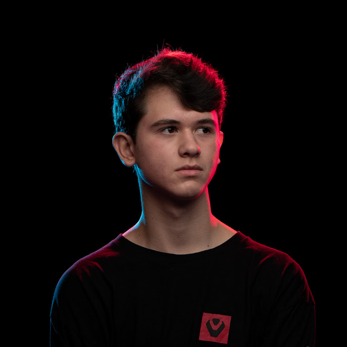 Juicy Net Worth & Earnings (2022)