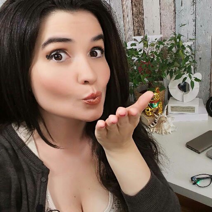 GizTab Net Worth & Earnings (2026)