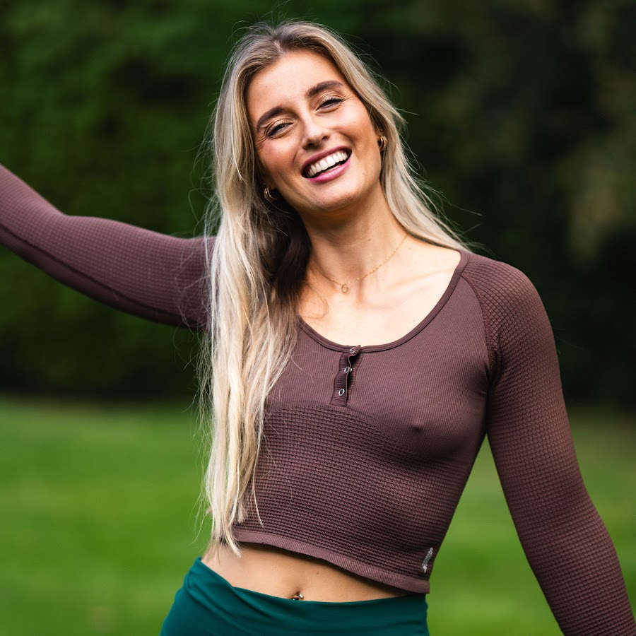 Chloe Thomas YouTube