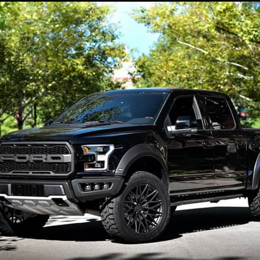 Ford f 150 Raptor черный