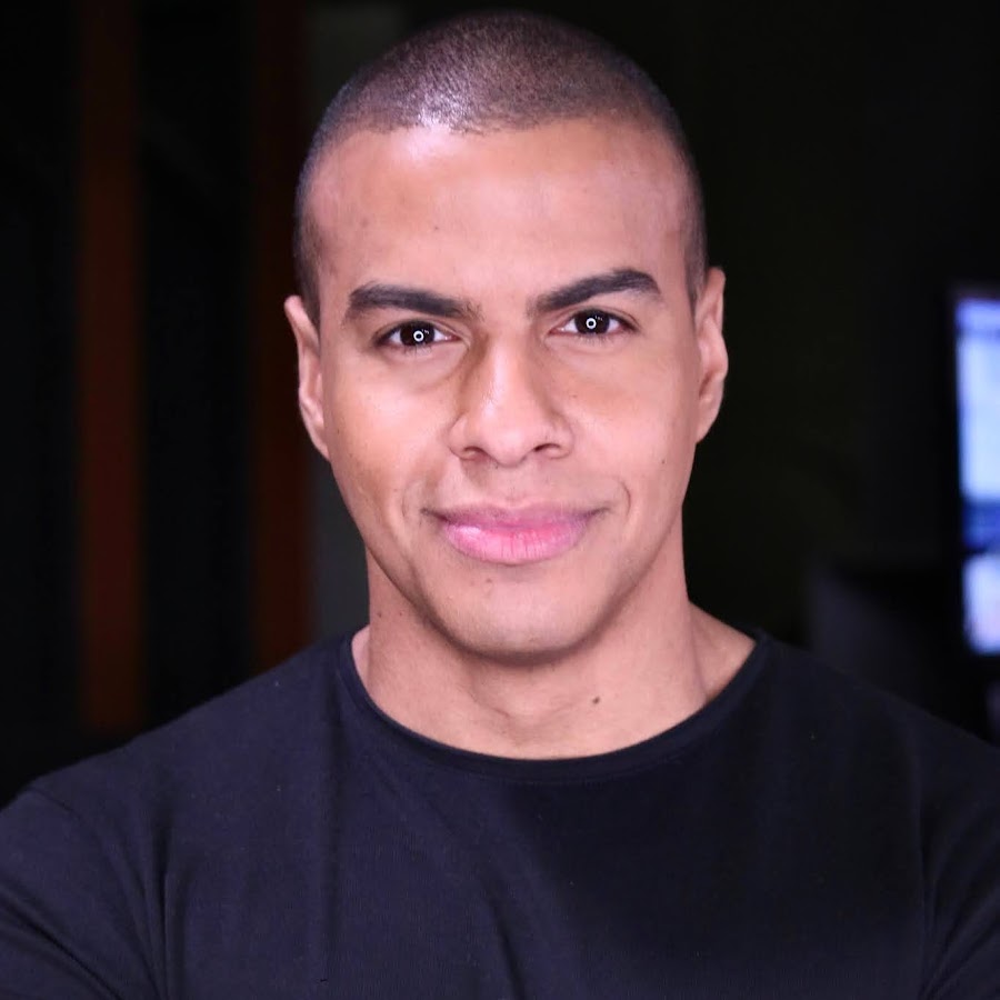 Жука де оливейра актер. Гонсало ачондо теннис. Жуку оливейра. Оливейра коритиба. Кристиана оливейра клон.