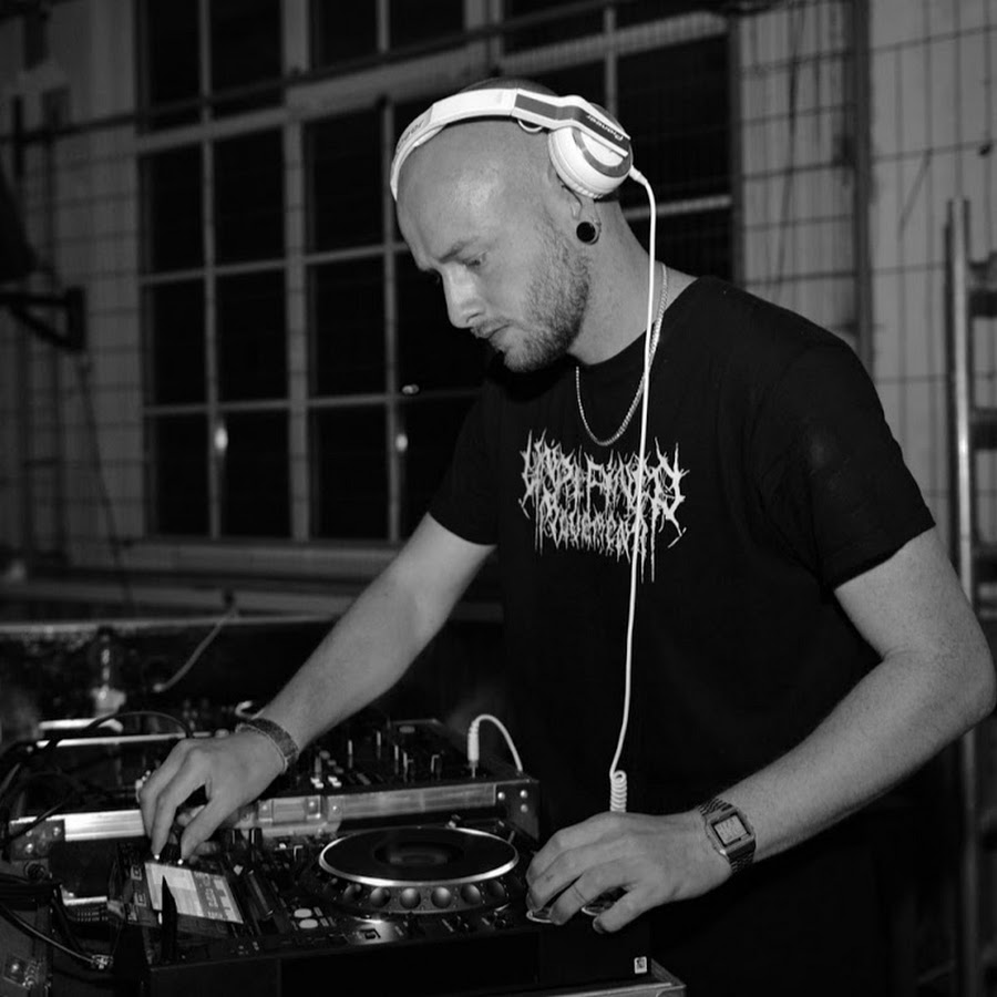 Елена path of exile. Path of exile туллина. Exile agent. Банда exile. Exile agent.