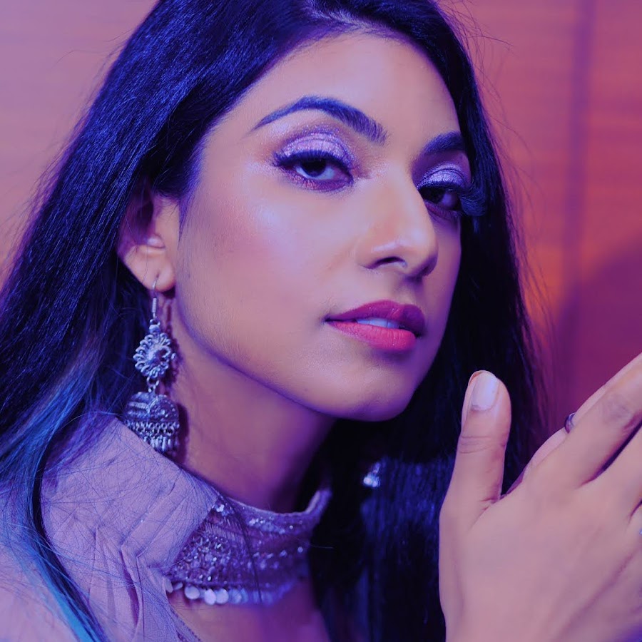  Himani Kapoor  YouTube