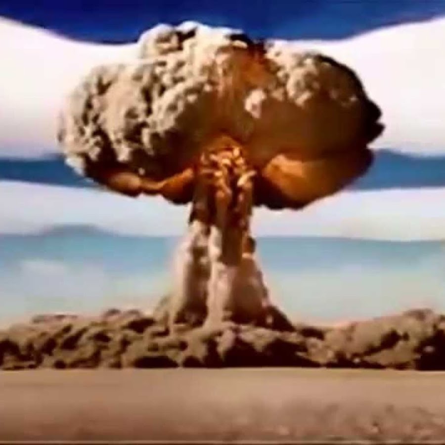 осень ядерный гриб. порою ядерный смех сменяется на крик. уннв осень разорвался ядерный гриб.