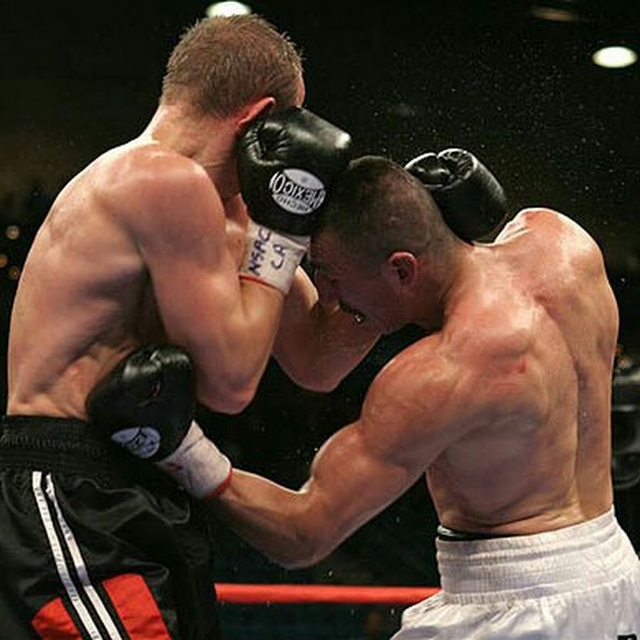 Удар в печень в боксе техника. Удар кулаком по печени. Можно ли бить в печень. Мидл кик удар. Можно ли бить в печень.