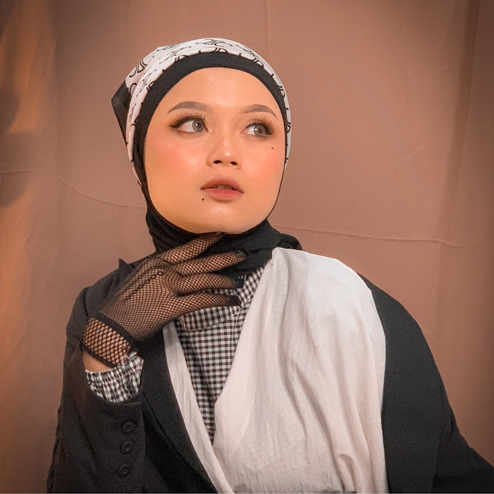 Fanny Dwi mardika Net Worth & Earnings (2026)