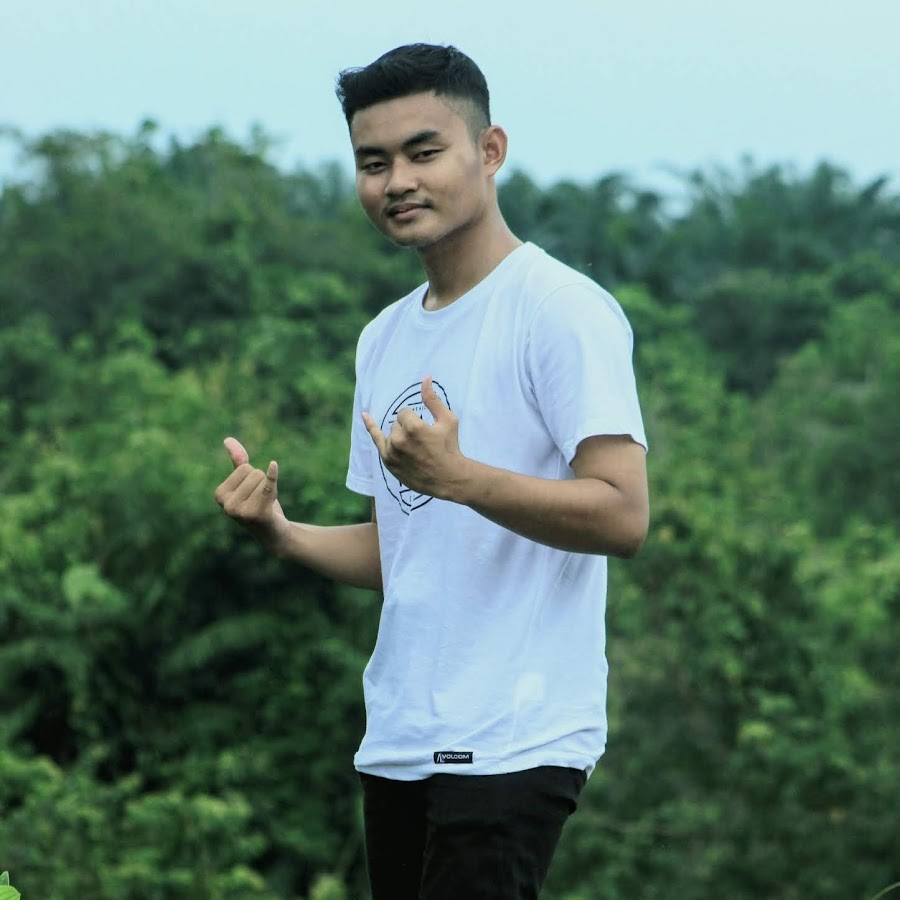 Halim carolline - YouTube
