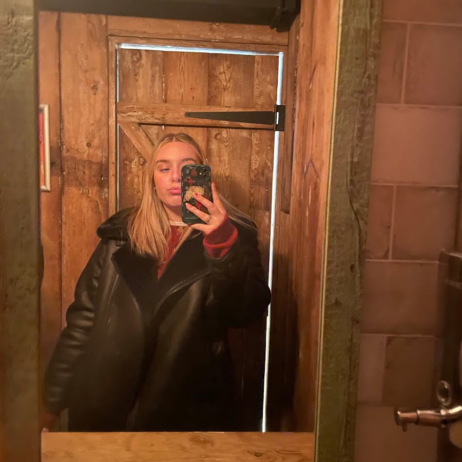 Layla Bentley - YouTube