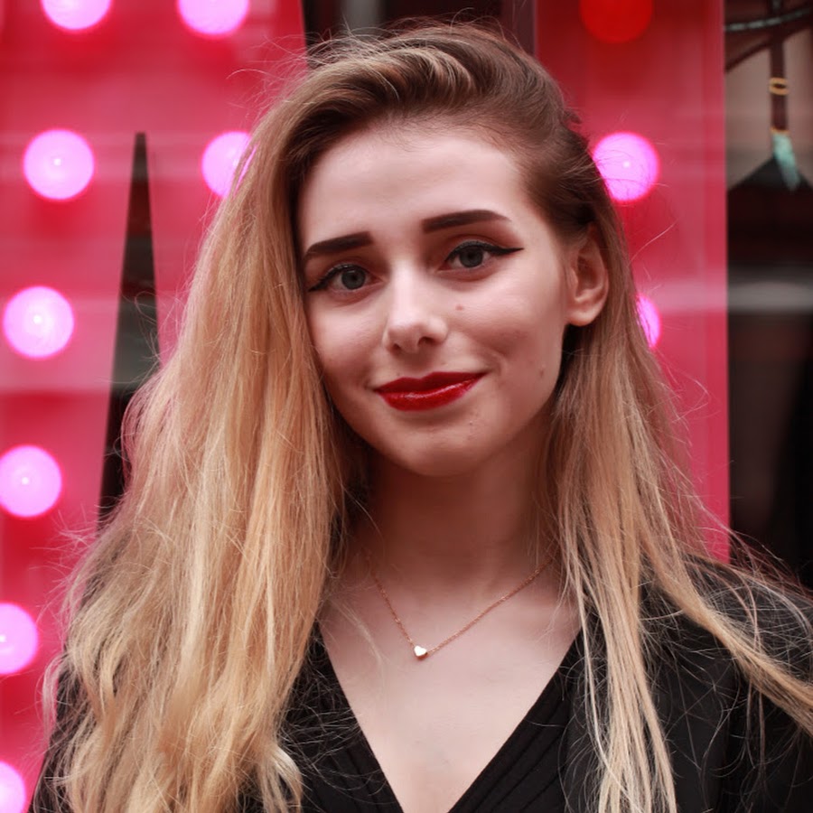 Света соллар. Света соллар слив 18 солар горячие. Sveta sollar блоггер. Света соллар лицо. Света солар тик ток.