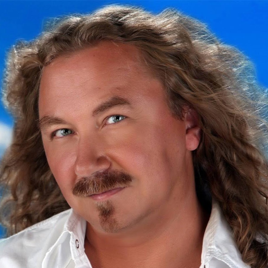 Igor Nikolaev showed a photo with young Pugacheva and Kruty Singer Igor Nikolaev