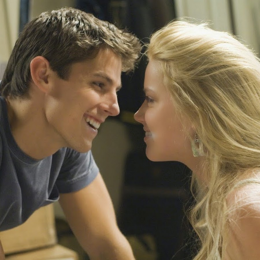 Никогда не поздно влюбиться. Цитата никогда не. Цитаты да кому ты нужен. Красивые цитаты из книг о жизни. Почему мы влюбляемся в тех.