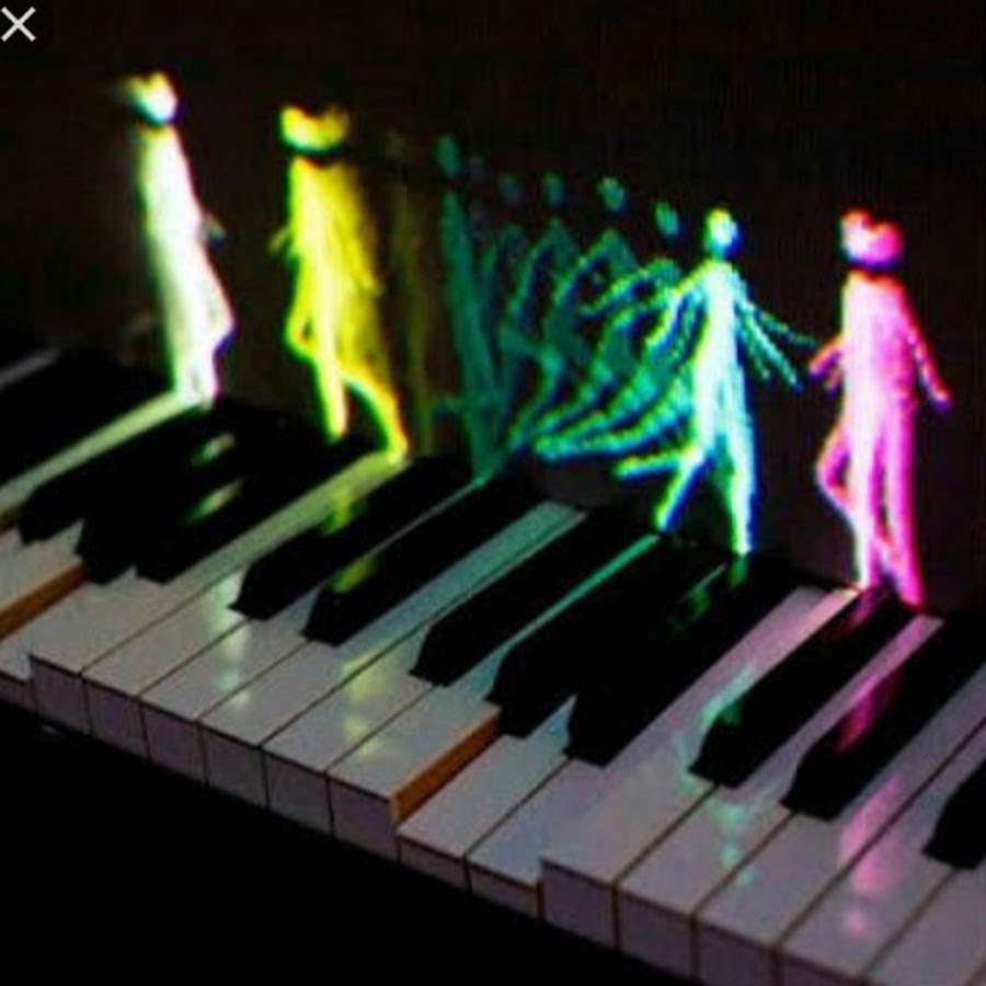 Музыкальное воображение развитие. Инсталляция с фортепиано. Инсталляция пианино. Лестница пианино. Музыка и воображение.