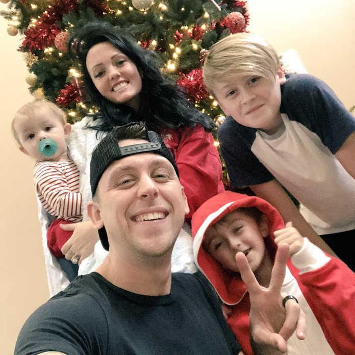 Roman Atwood<br /> from Roman Atwood Vlogs Net Worth