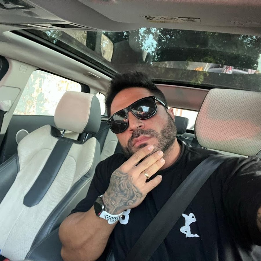 Наклейки на машину собака боксер. Дос бул ким. Суйуу бул. Дос жонундо цитата. Цитата дос тууралуу.