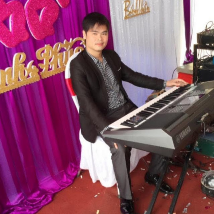 Nhạc Sống Thanh Ngân Net Worth & Earnings (2026)