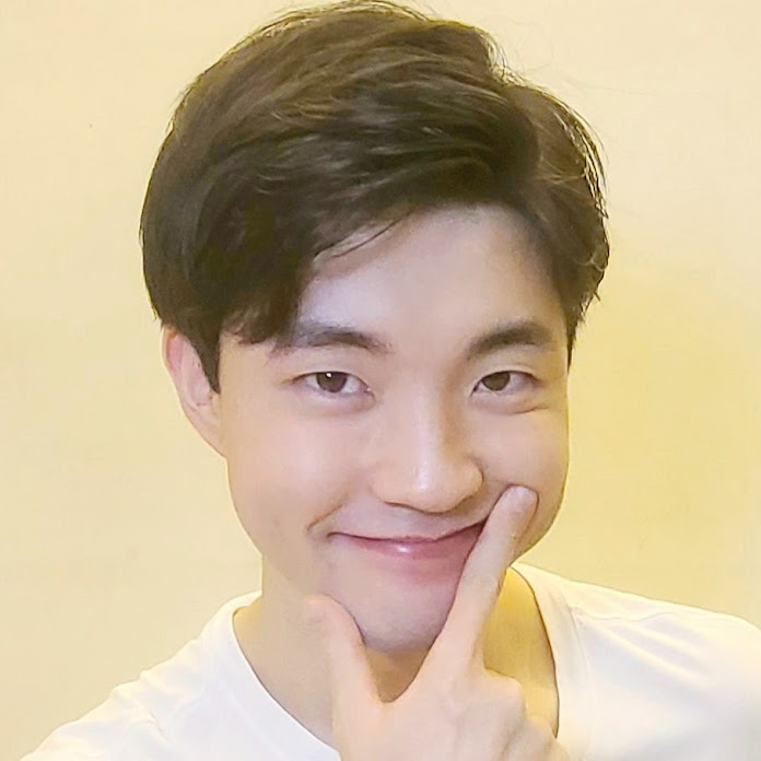 韓國男生 EZY Net Worth & Earnings (2026)