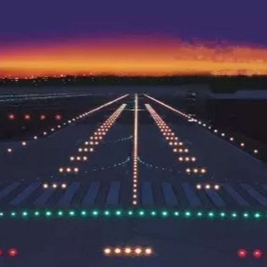 Runway download. Фонари на впп. Аэропорт дубай впп. Огни впп аэродрома левашово. Взлетная полоса сбоку.