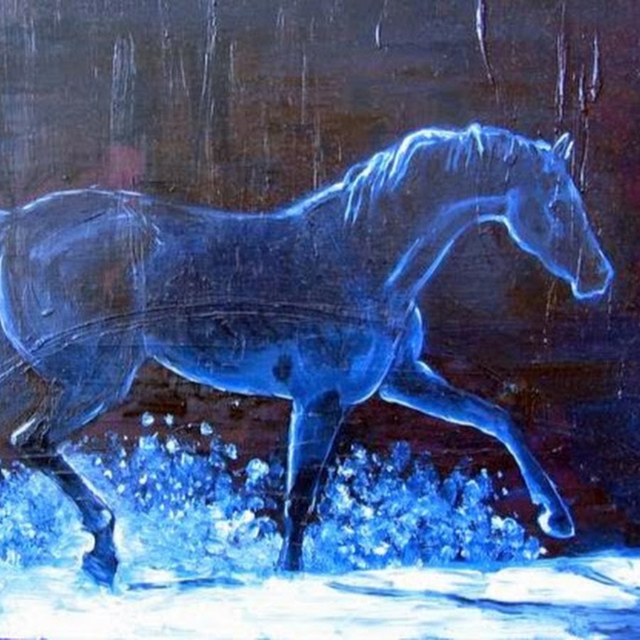 Синяя лошадь. Новогодняя шапочка для лошади. Зеленая лошадка. Chestnut medicine hat coat horse. Год лошади цвет.