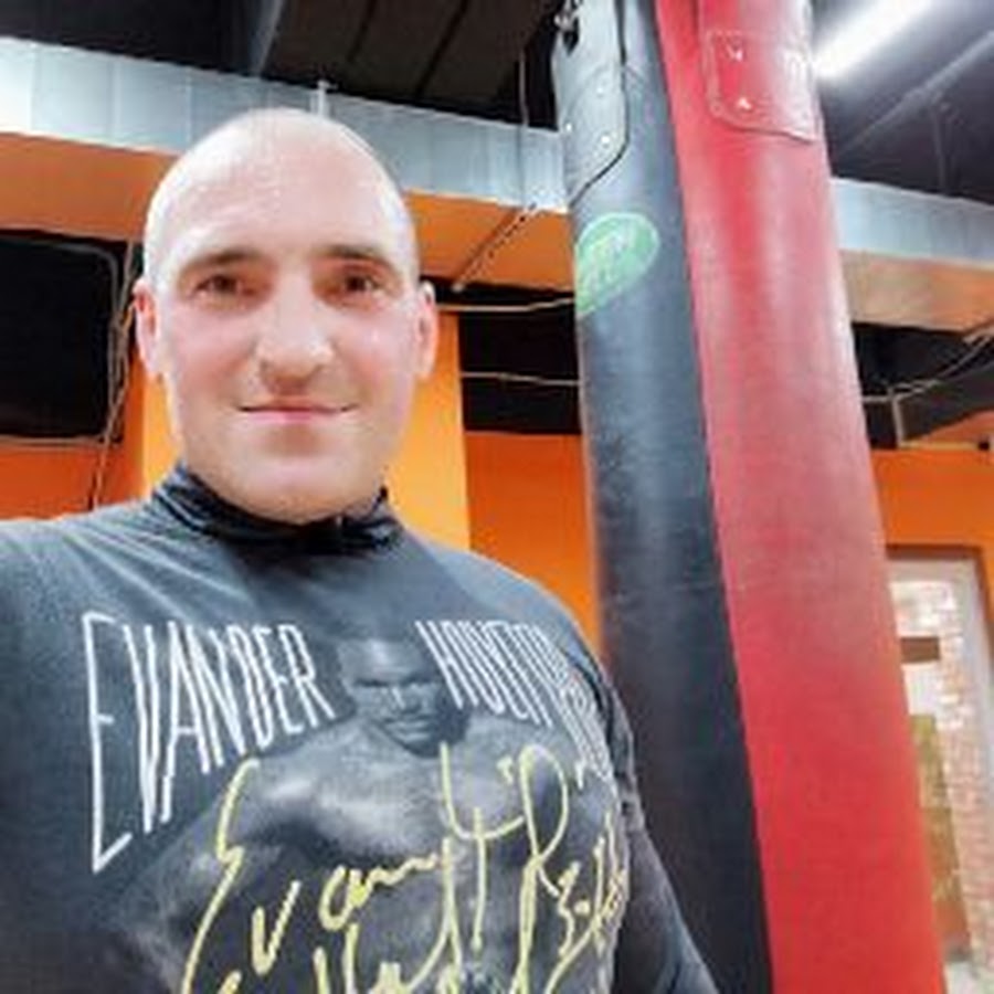 Андрюха gtx. Андрюха ютуб. Андрюха ютуб. Андрюха на аву. Андрюха ютуб.