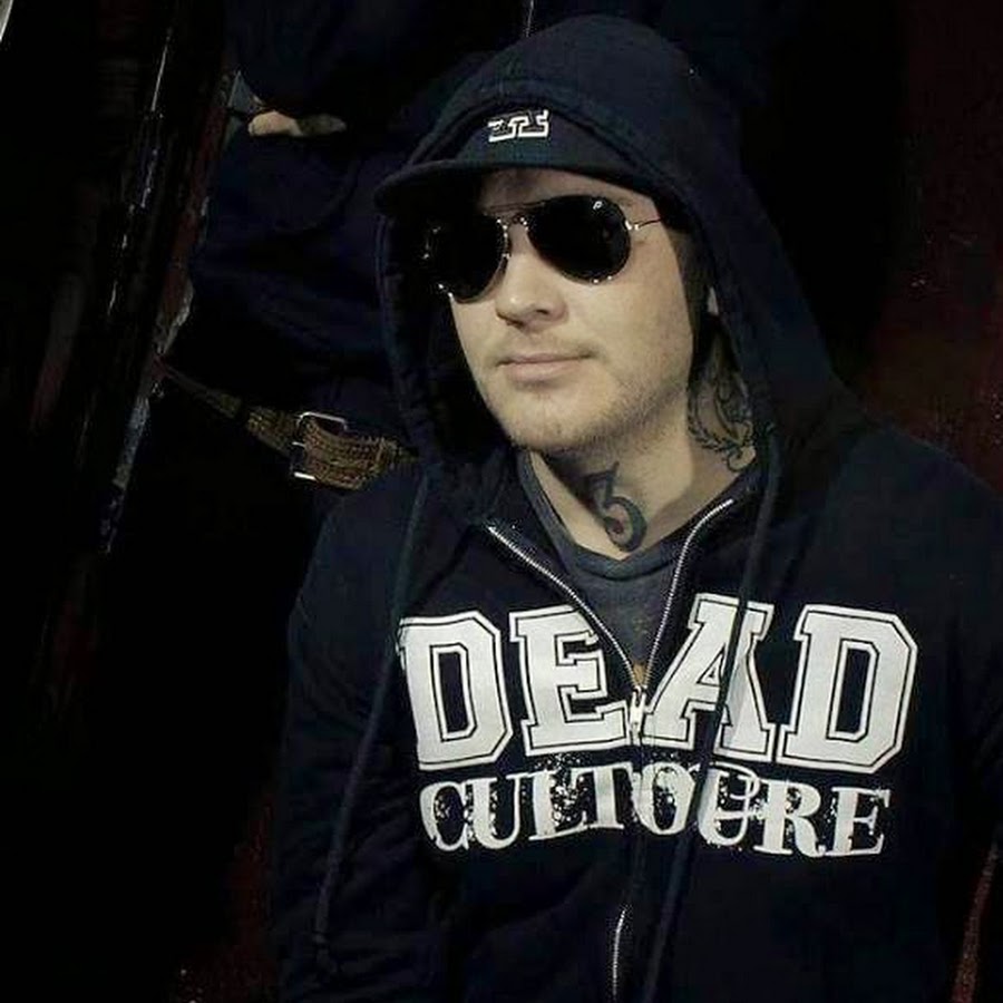 Hollywood undead johnny 3 tears. Hollywood undead johnny 3 tears маска. J 3 t. J 3 t. J 3 t.