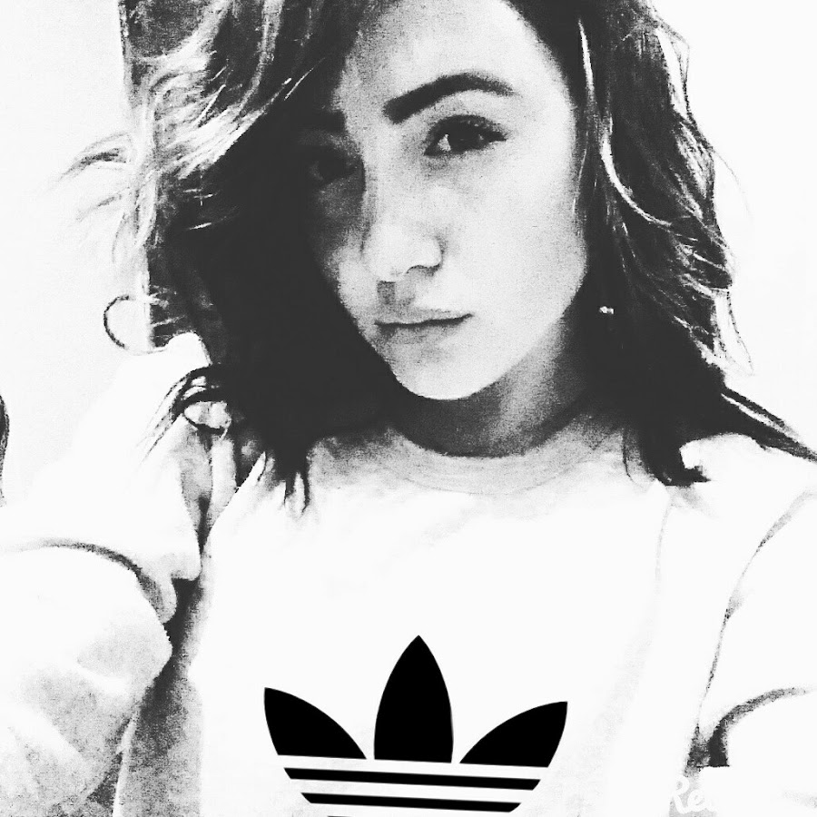 Л лена. Л лена. Л лена. Аквамарин джинсы. Lena l модель.