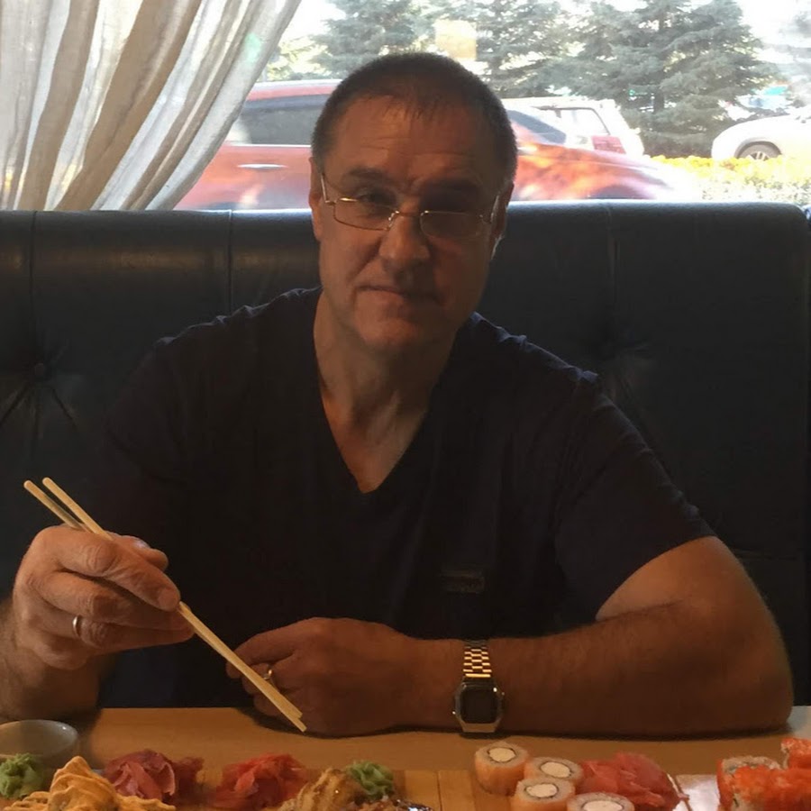Манаков Константин Сергеевич тренер