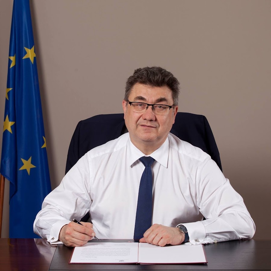 Grzegorz Tobiszowski - YouTube