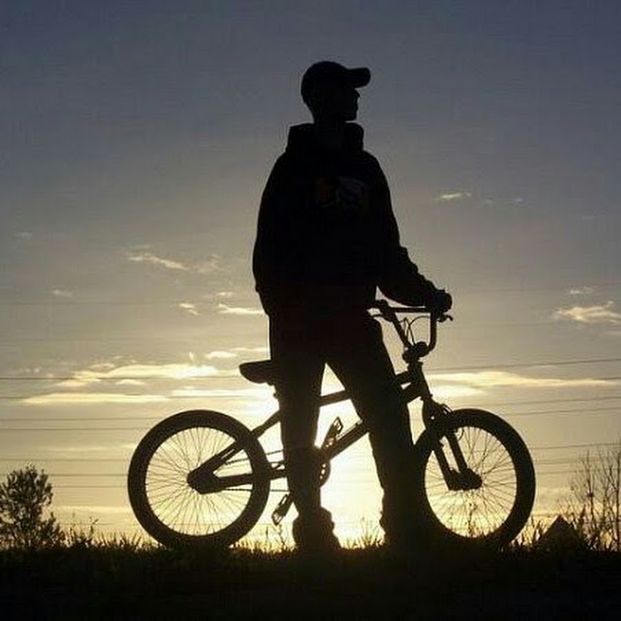 Пацан на BMX