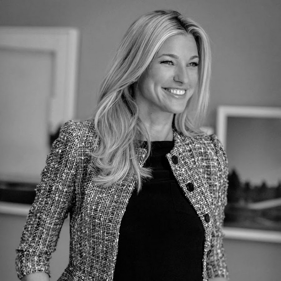 Nicole Junkermann - YouTube