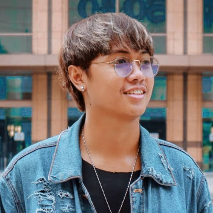 sinosqi Net Worth & Earnings (2026)