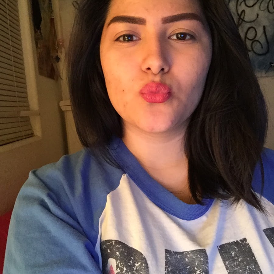 Alyssa rosales. Росалес Алиса. Алиса Розалес Cupcake. Alyssa Rosales 2020