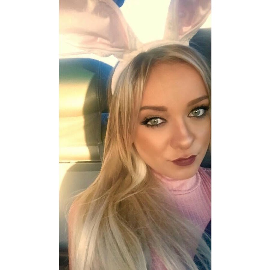 Cleo Vixen - YouTube