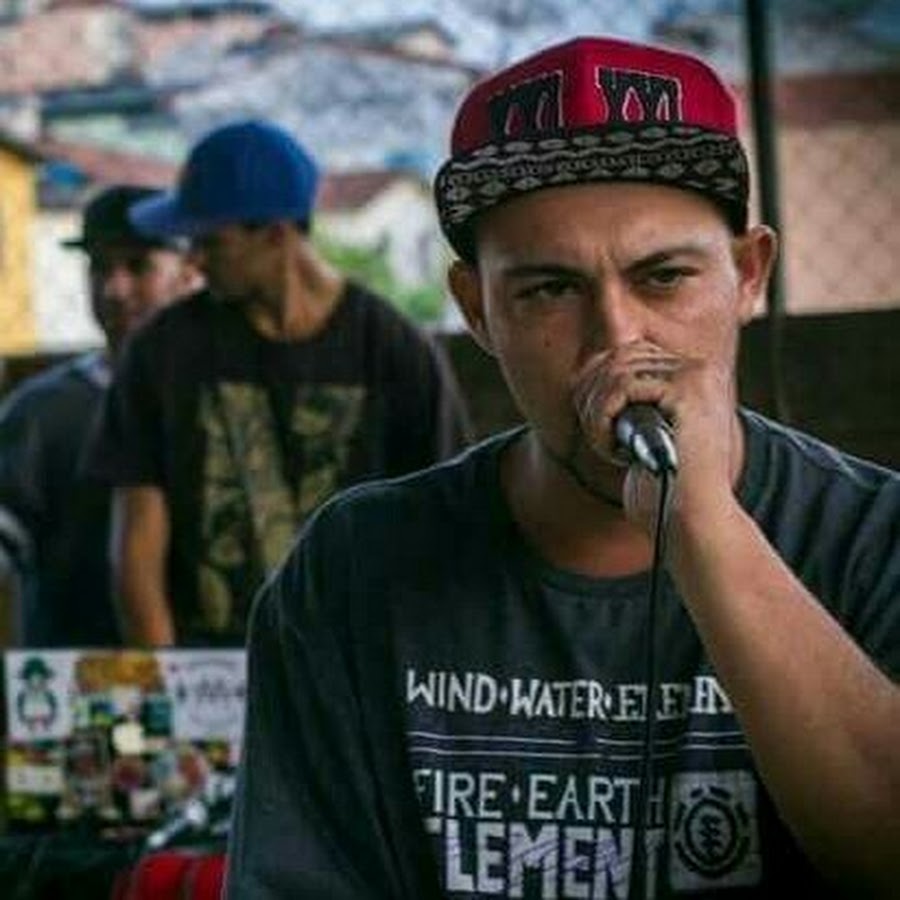 Da mike. Пан канг. Шмидт адвокат. Mike chabot fitness. Mike chabot онлифанс.