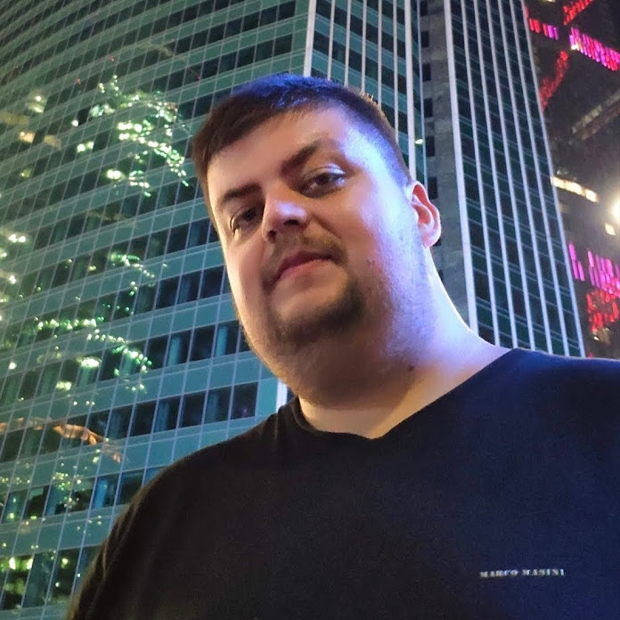 ★ R7GE Net Worth & Earnings (2026)