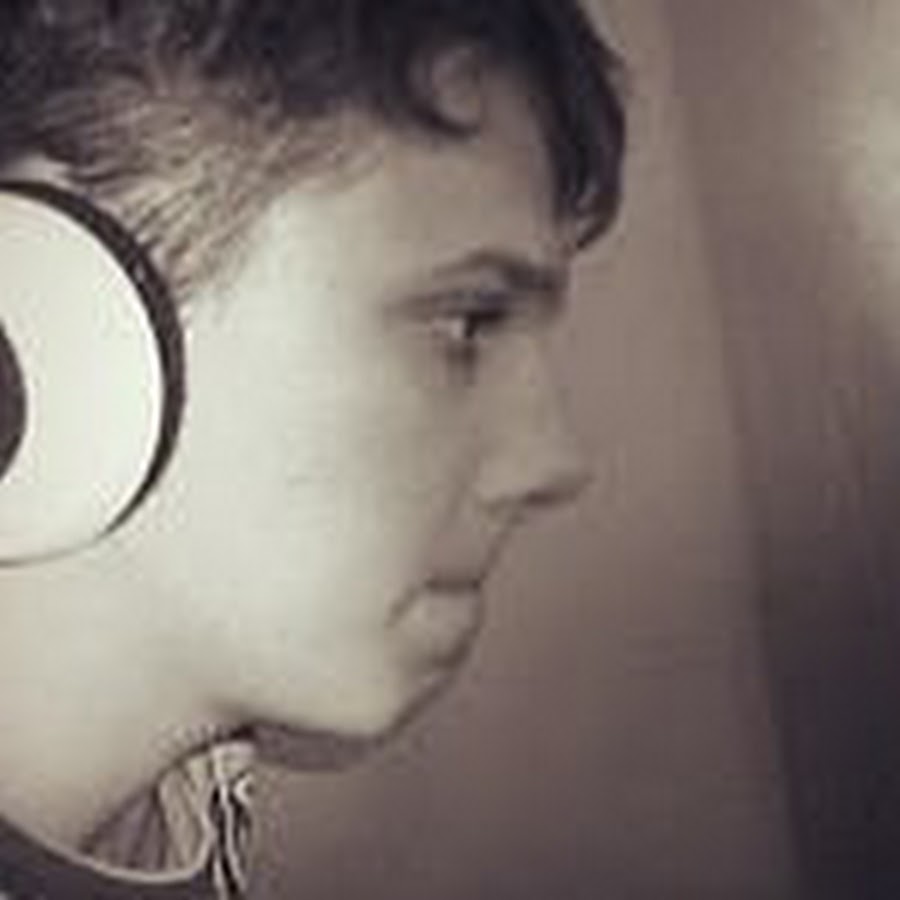 Игромания вк. Путь геймера. Путь геймера. Сериал про геймеров пиксели. Геймеры субкультура.