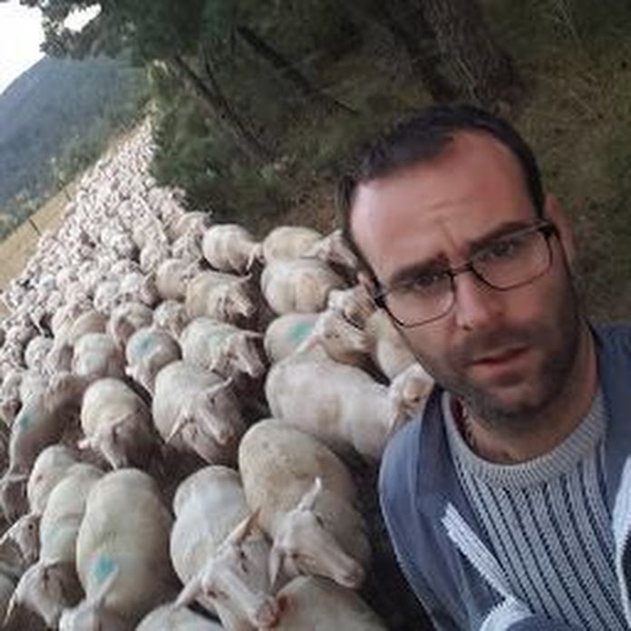 Guillaume éleveur de brebis Net Worth & Earnings (2026)