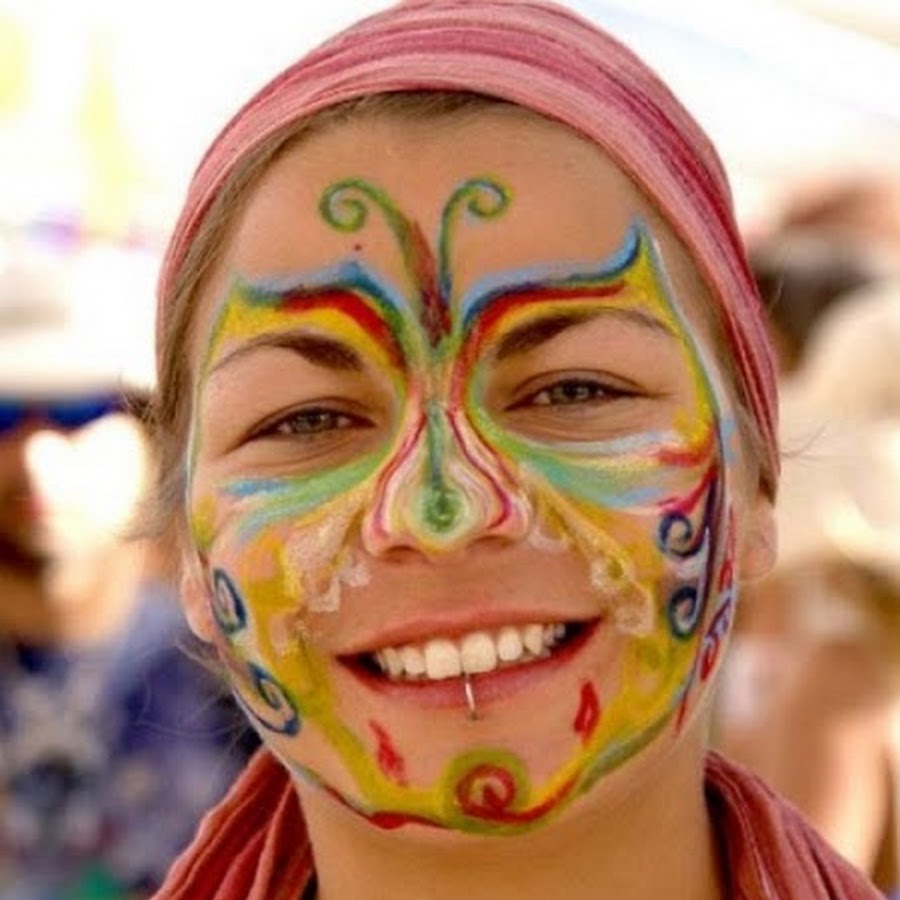 Painted face. Аквагрим перо. Макияж красками акварель. Детский грим на лице. Аквагрим динозавр на лице.
