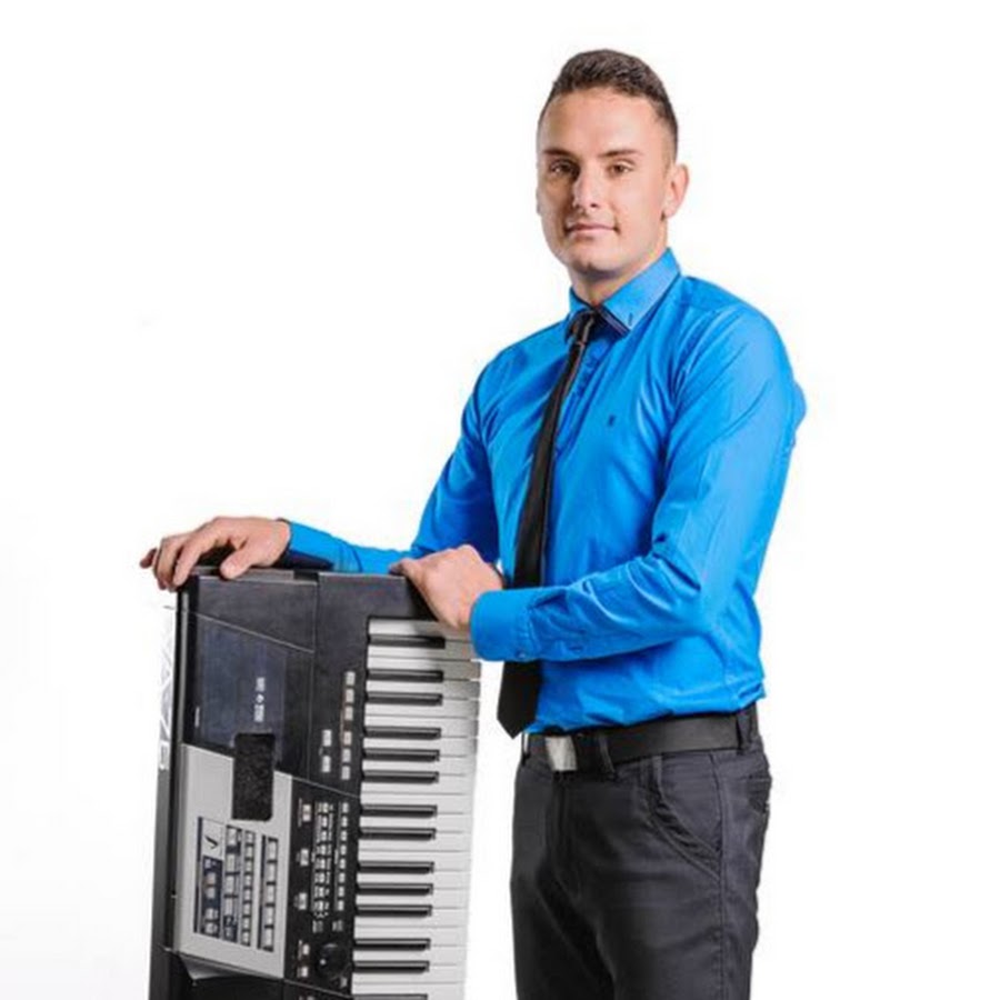 Bence Tóth - YouTube