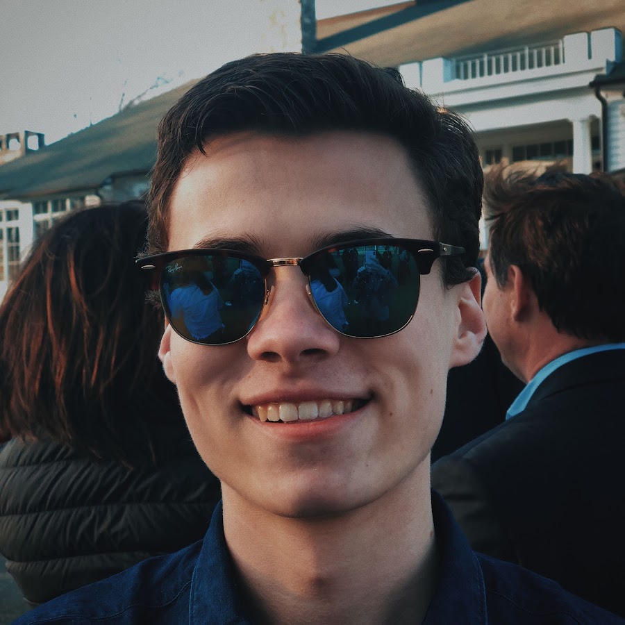 Нарратор блоггер. Нарратор лицо. Нарратор блоггер лицо. Лицо нарратора ЮТУБЕРА