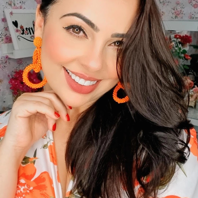 Luciana Gomes Manual da Beleza Net Worth & Earnings (2025)