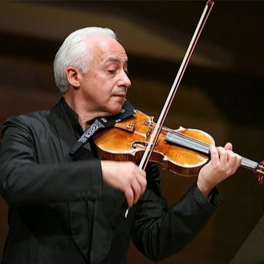 Современные классические исполнители. Современные классические исполнители. Лукас генюшас. Рено капюсон. Современные классические исполнители.