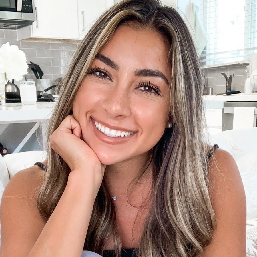 Jeanine Amapola - YouTube