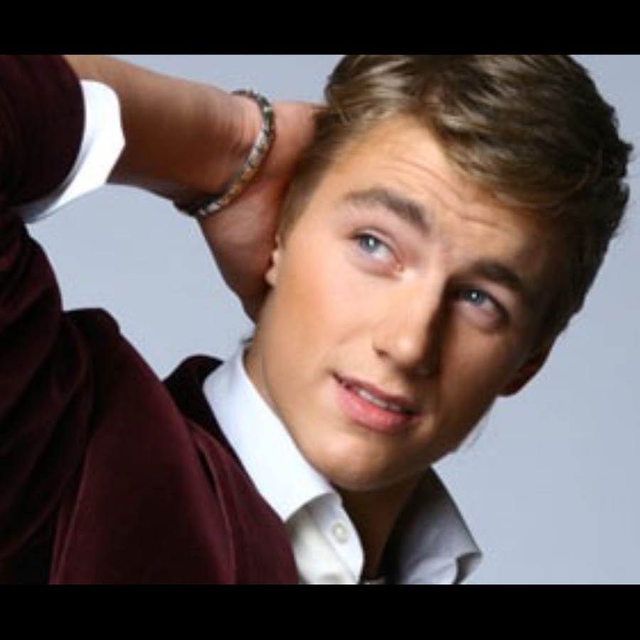 Роли алексея воробьева