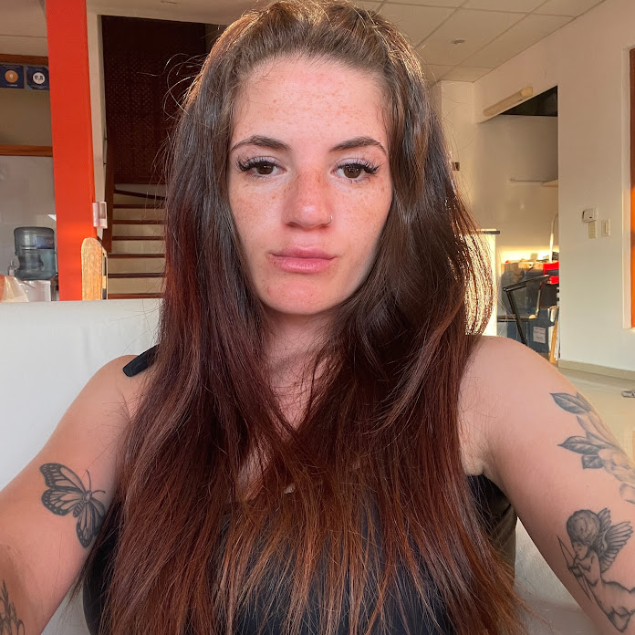 Sofi Agnone Net Worth & Earnings (2025)