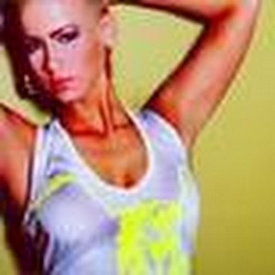 Эмбер роуз. Эмбер роуз в молодости. Эмбер лысая. Эмбер херд фото. Эмбер ланкастер модель.