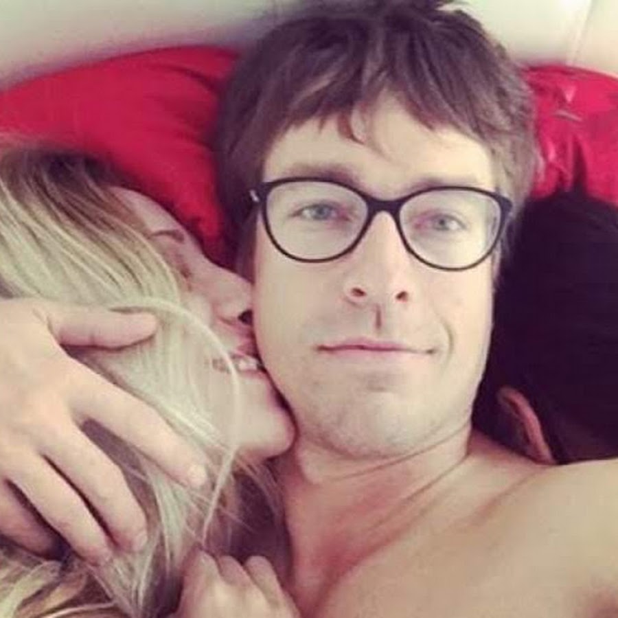 Алекс лесли фото. Алекс лесли ибица. Блоггер лесли. Блоггер лесли. Лесли блогерша.