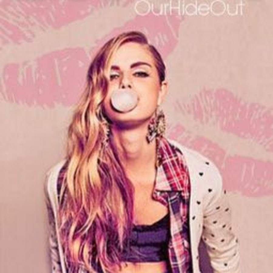 Marina and the diamonds bubblegum bitch. Bubblegum bıtch песня. Marina bubblegum. Bubblegum bitch обложка альбома. марина bubble gum.