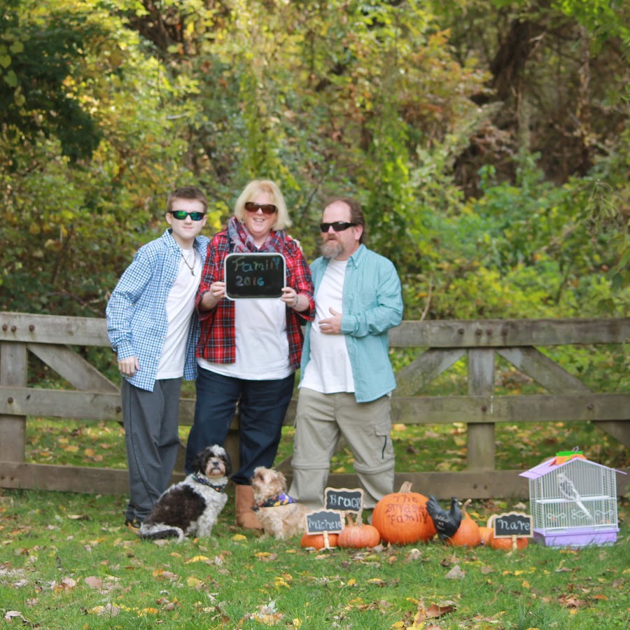 CHICKENS BY THE LAKE - YouTube